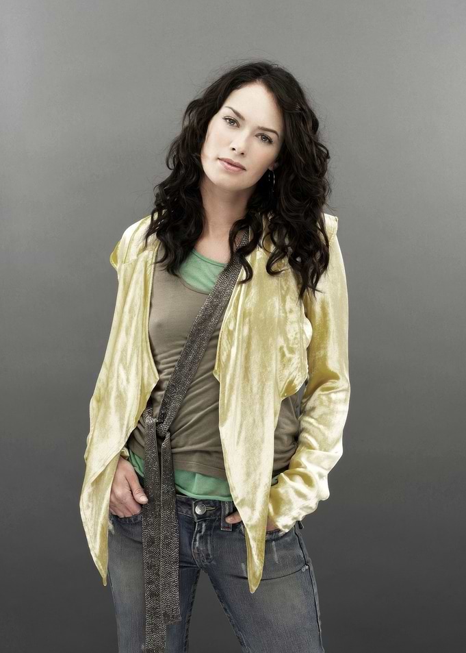 Lena Headey in yellow jacket and jeans