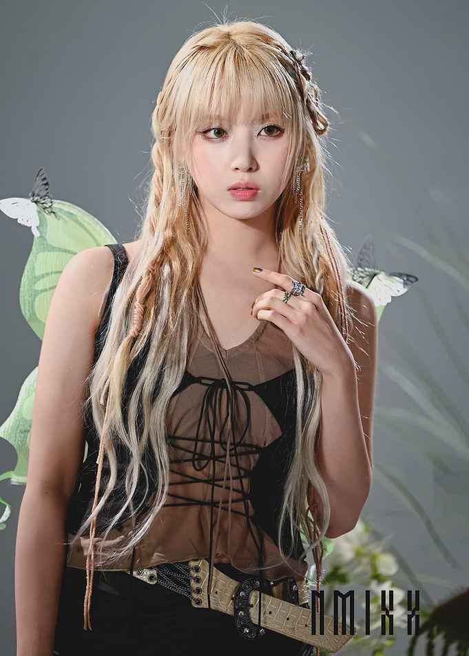 jiwoo nmix Heavy Serenade
