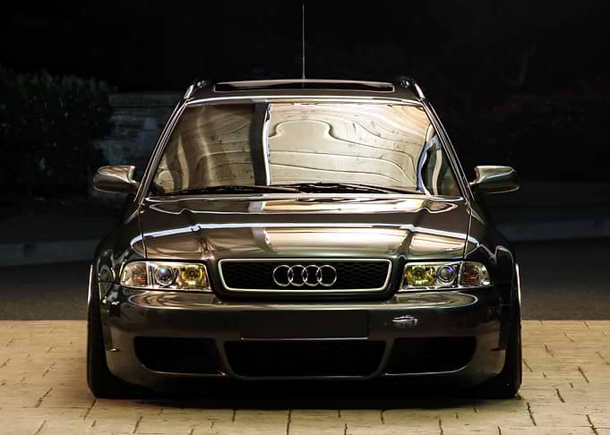 Audi RS4 B5 Front View