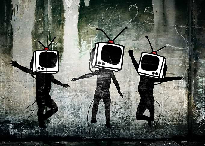 Street Art TV Head Figures