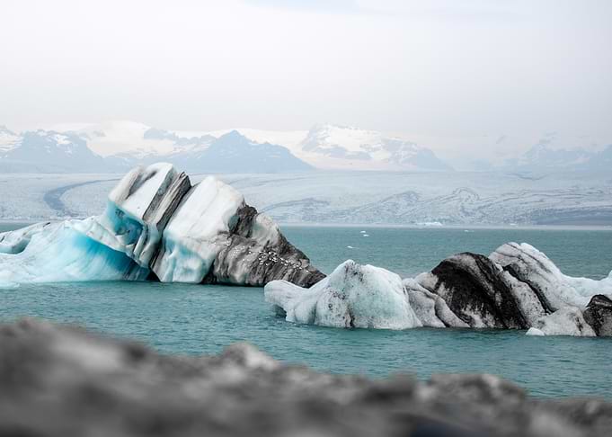 Glacial Icebergs in Jökulsárlón Lagoon