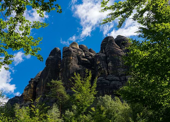 Schrammsteine Blue Sky