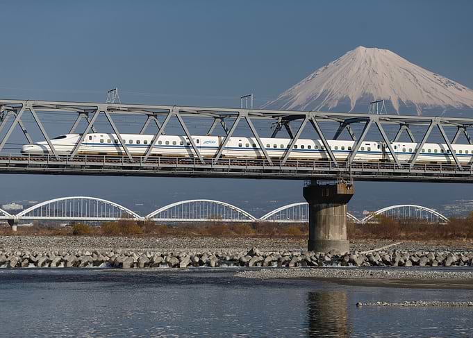 SShinkansen Crossing the Oigawa Bridge with Mount Fuji