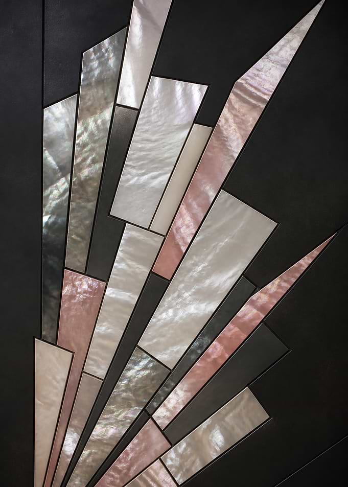 Nacre Fan Tile Geometry Iridescent