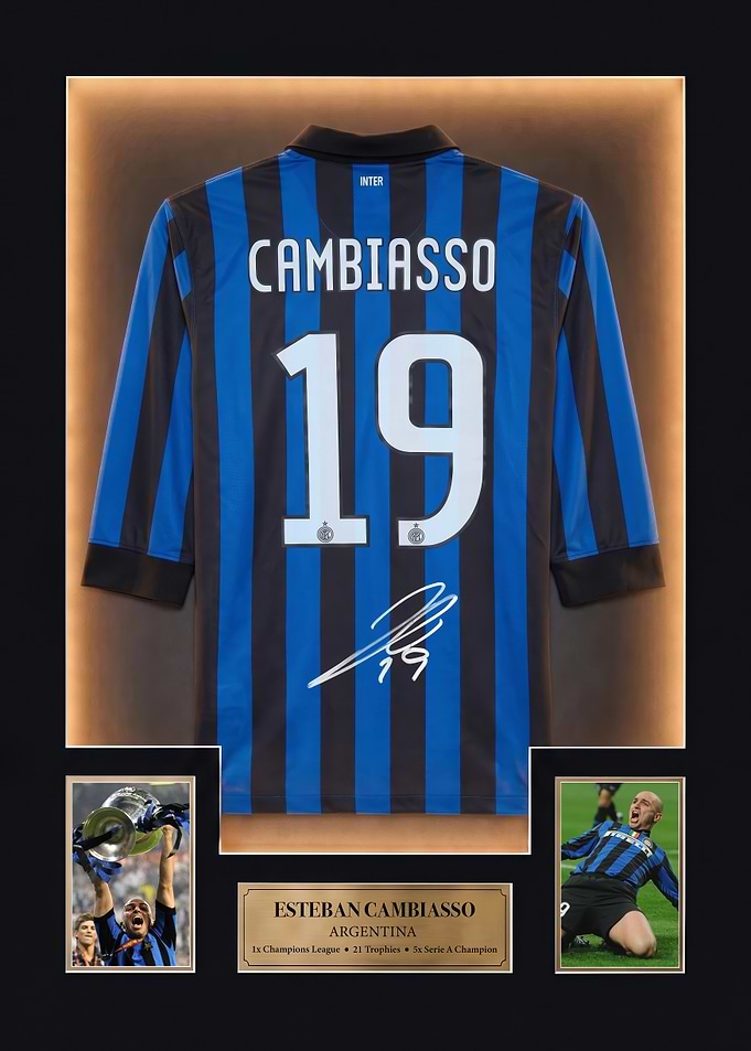 Cambiasso Memorabilia