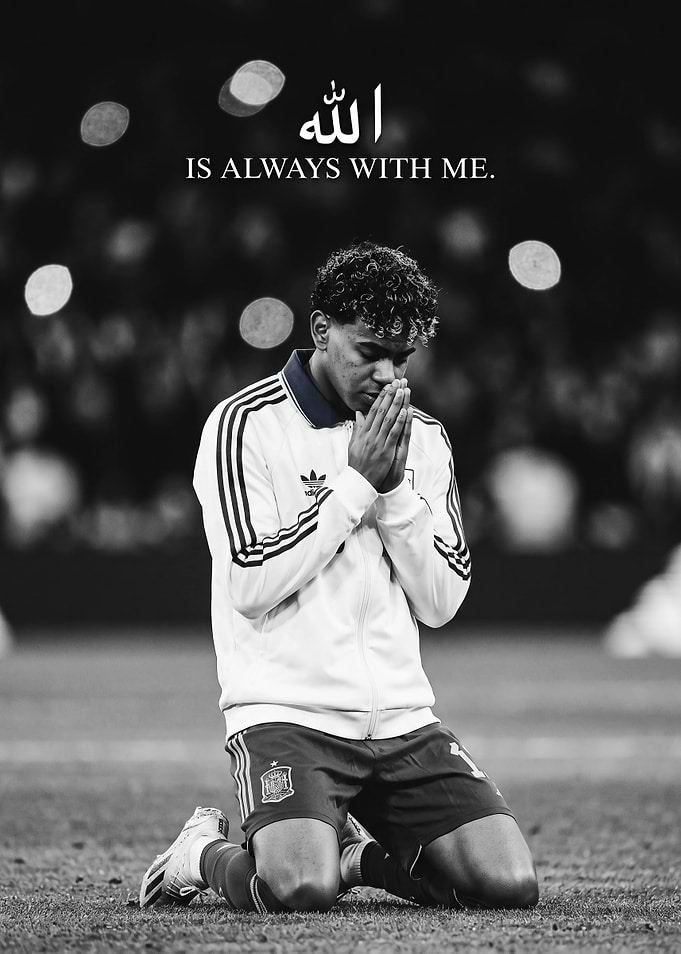 Lamine Yamal Praying on Pitch