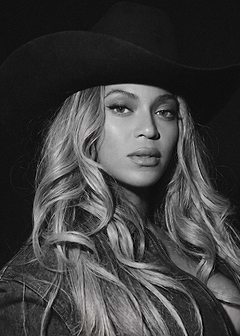 Beyoncé in a Cowboy Hat