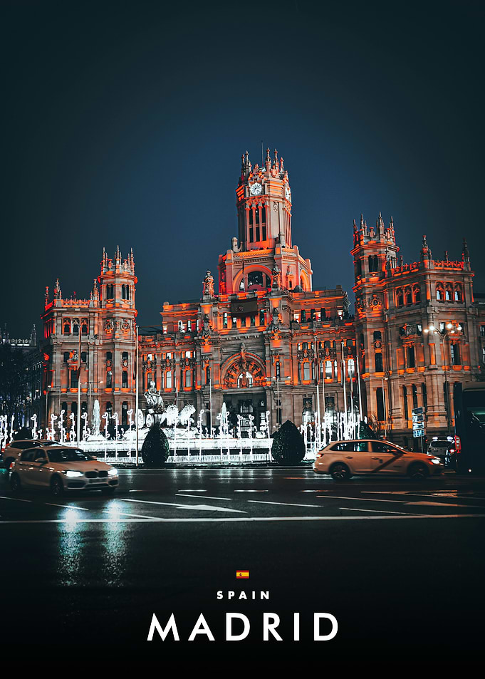 Palacio de Cibeles in Madrid at Night