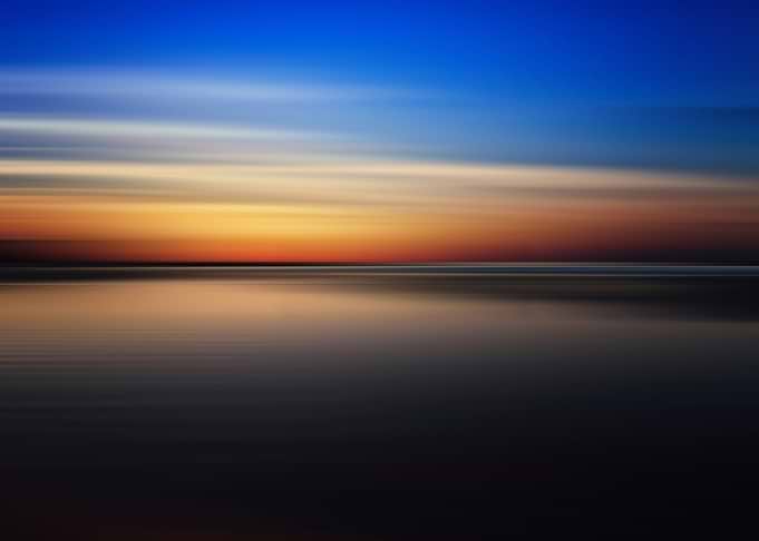 Abstract Motion Blur Sunset Horizon