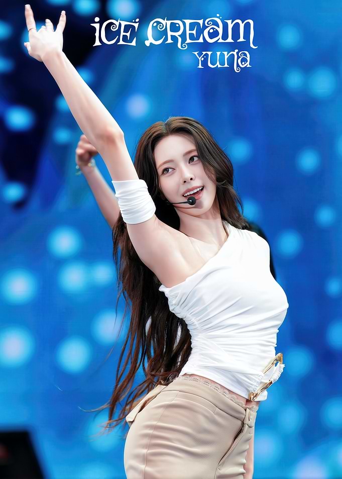 Yuna Performing on Stage