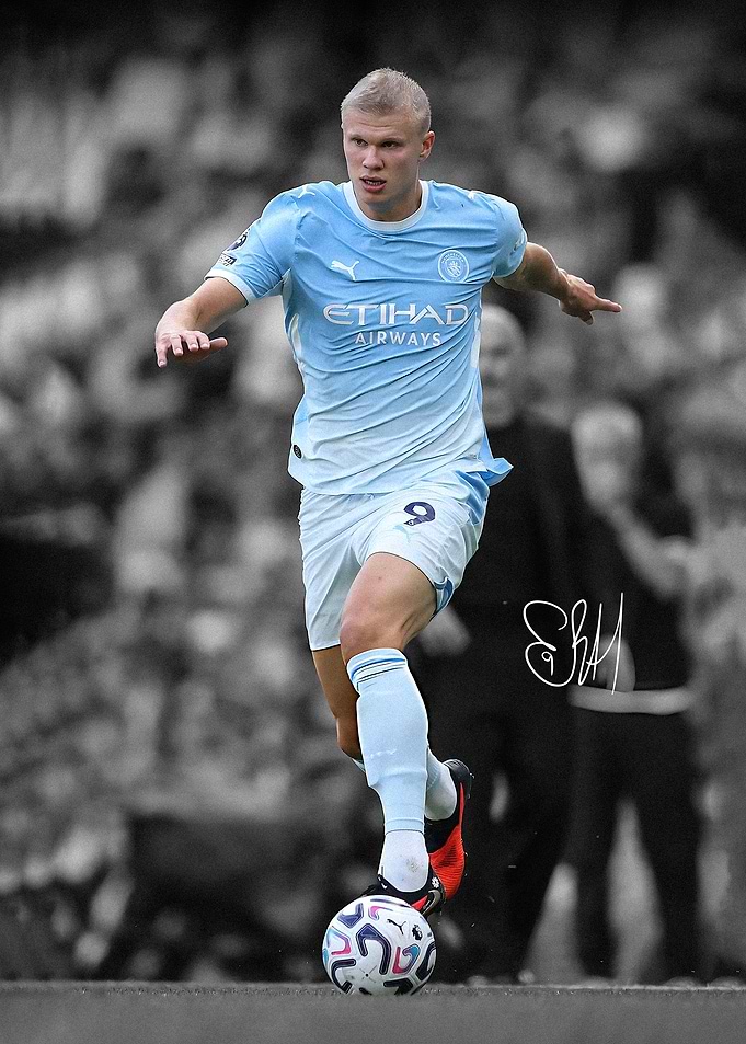 Erling Haaland Manchester City Action Shot