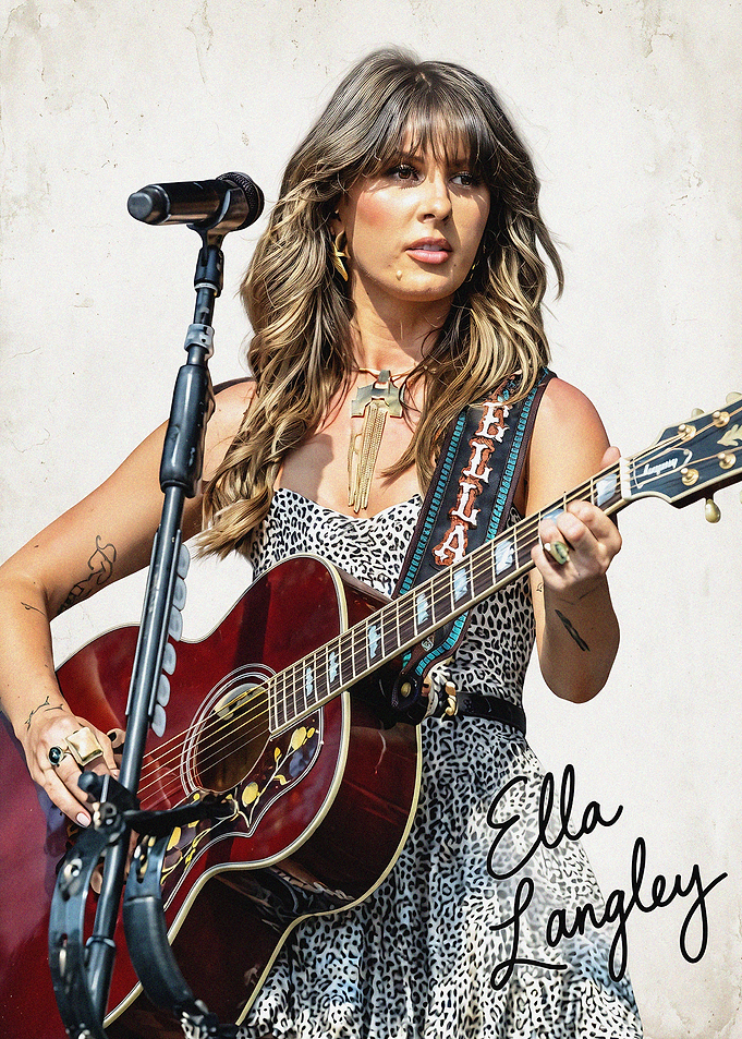 Ella Langley Performing