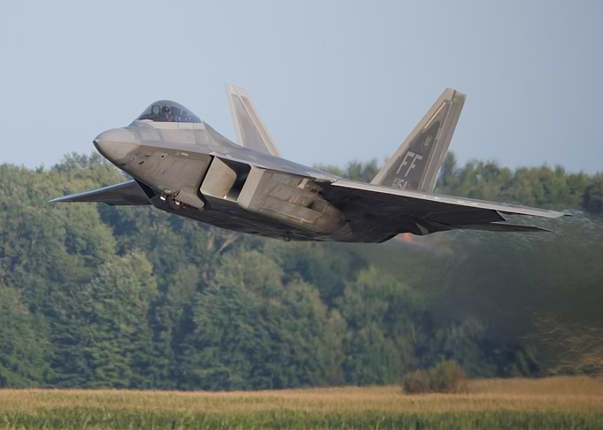 F-22 Raptor Fighter Jet Low Take Off