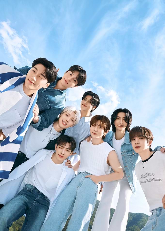 ATEEZ Group Portrait Poster