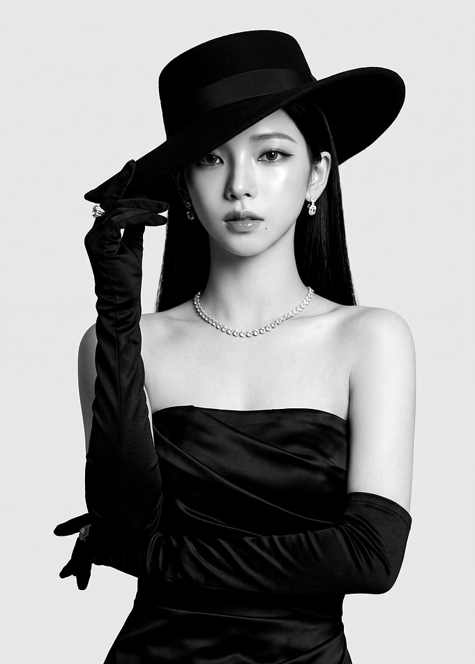Karina Aespa Portrait Poster