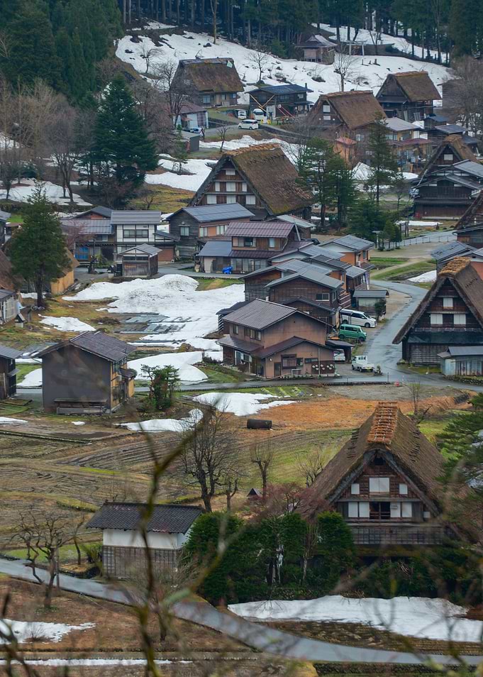 Shirakawa-go in Early Spring — Traditional Japanese Village and Gassho-Zukuri Houses
