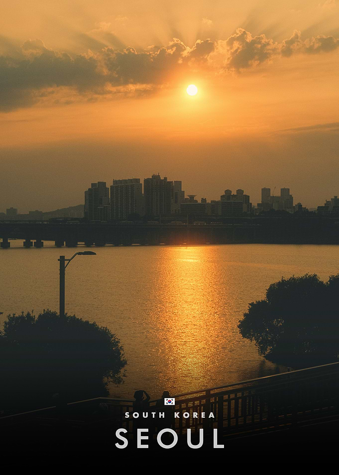 Sunset over Seoul Han River