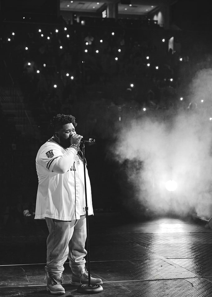 Rod Wave Performing Live on Stage