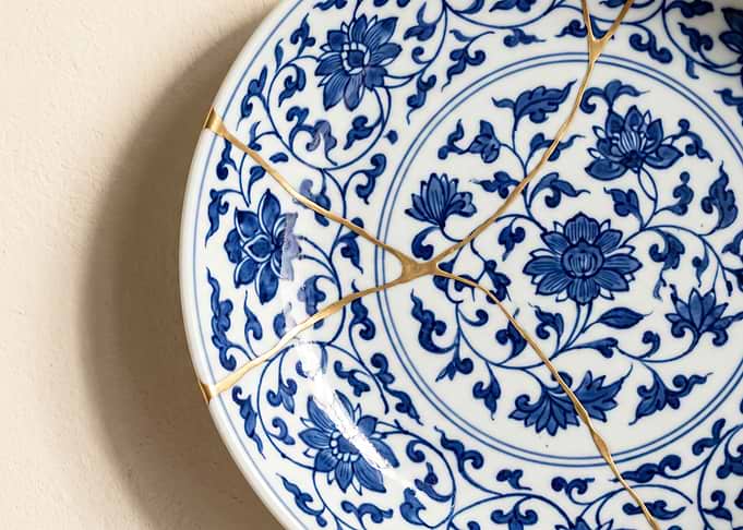 Sometsuke Karakusa Kintsugi Ceramic Plate