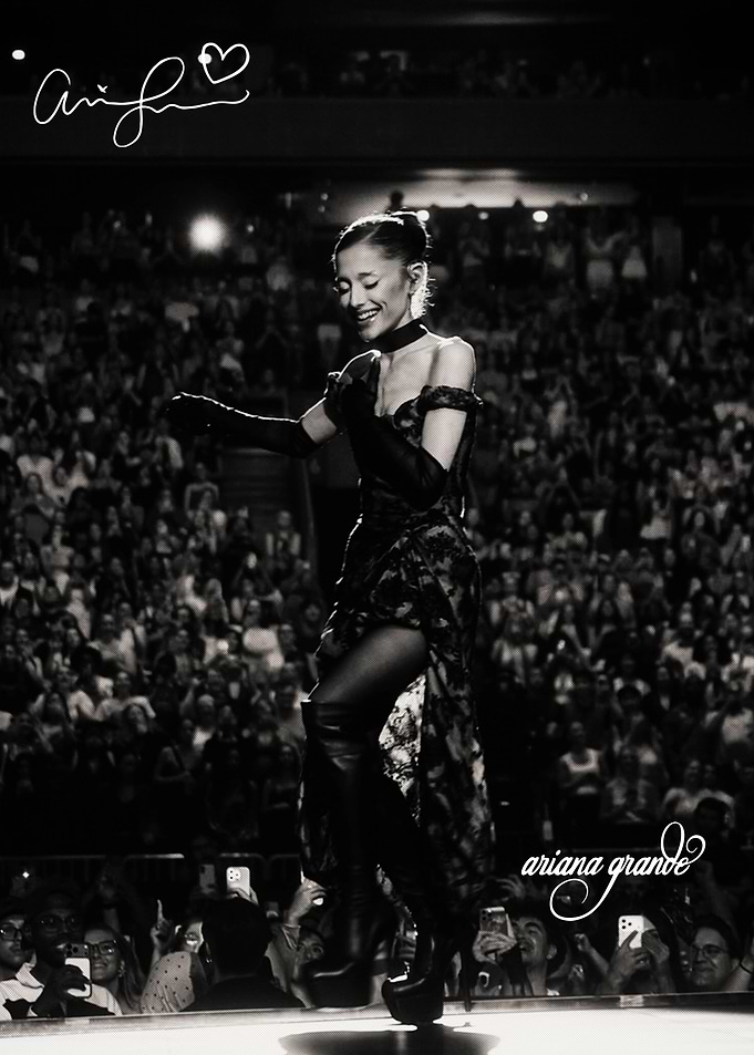 Ariana Grande Live Concert Performance