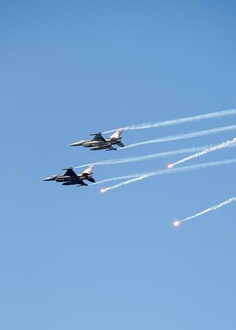 F-16 Fighting Falcons Releasing Flares
