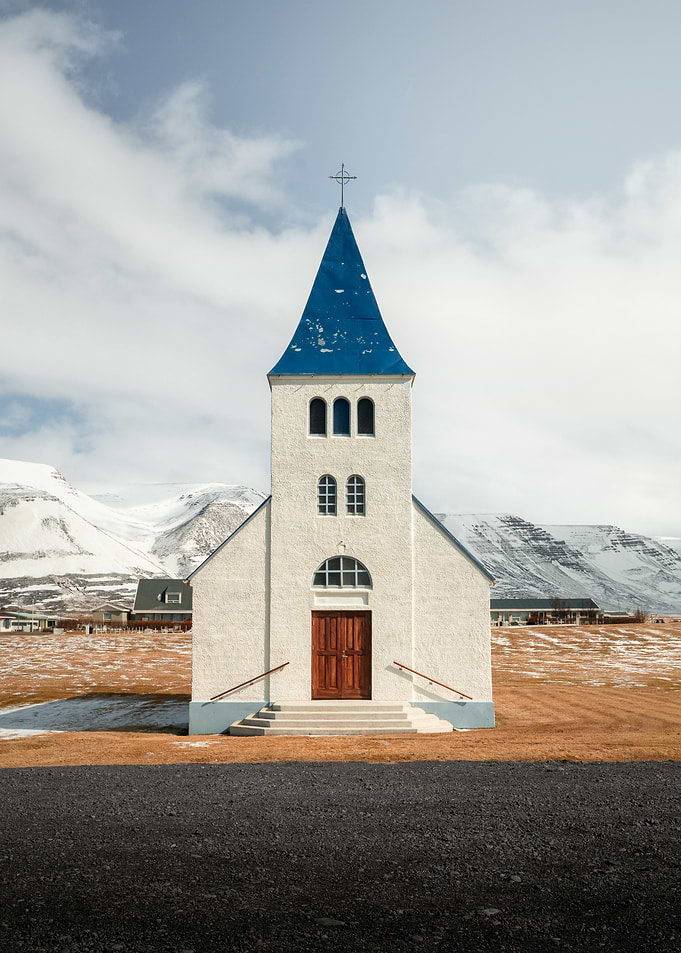 Hofsóskirkja Against Snowy Mountain