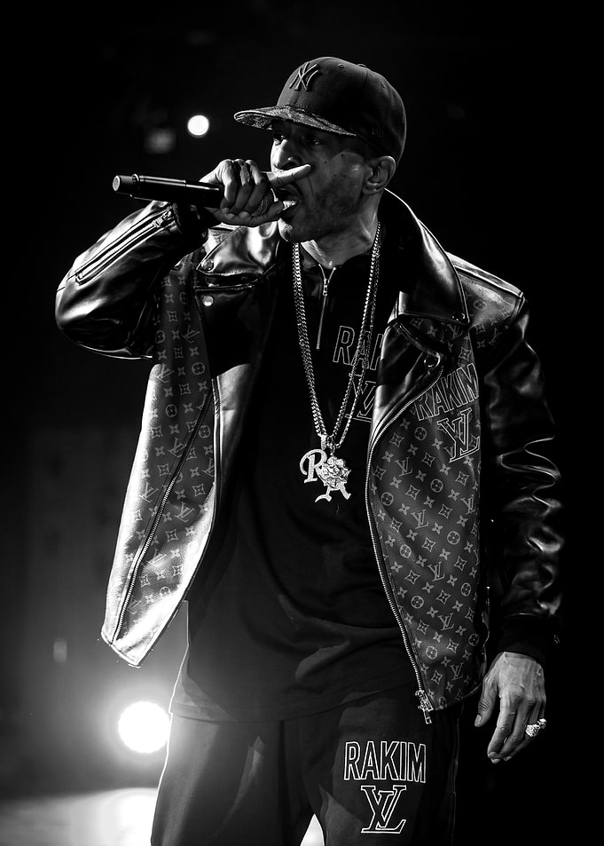 Rakim Performing on Stage