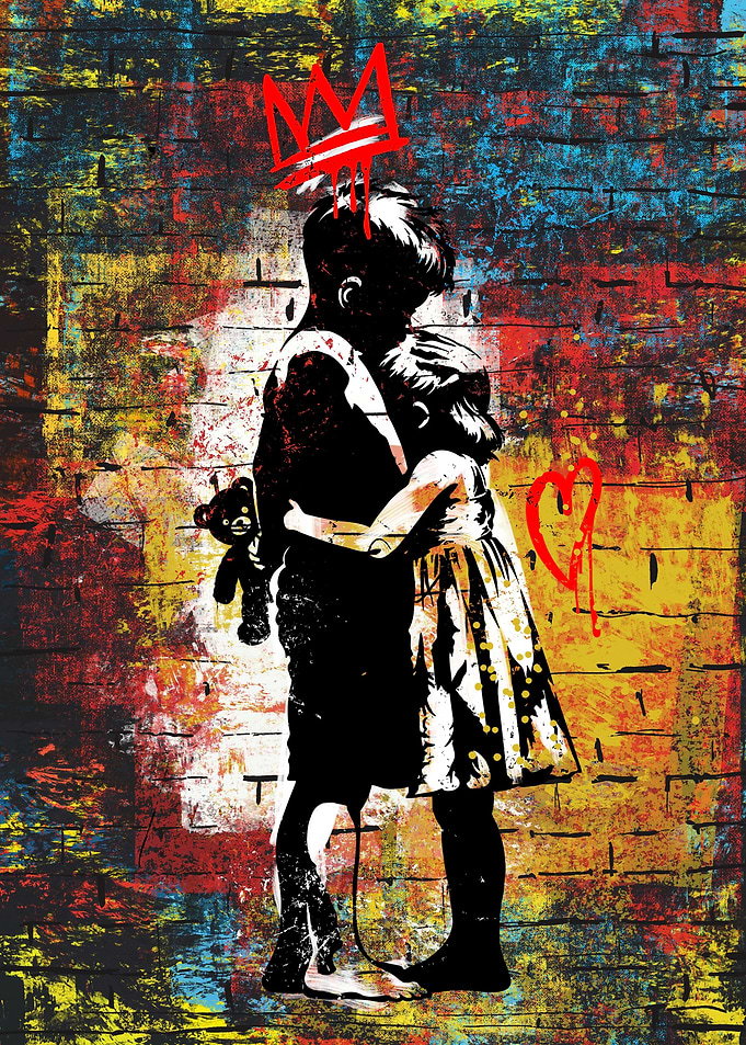 Street Art Hug with Crown