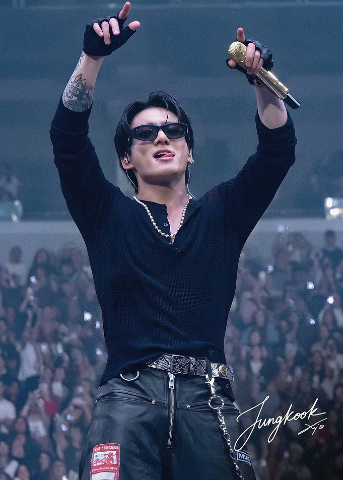 Jungkook Performing