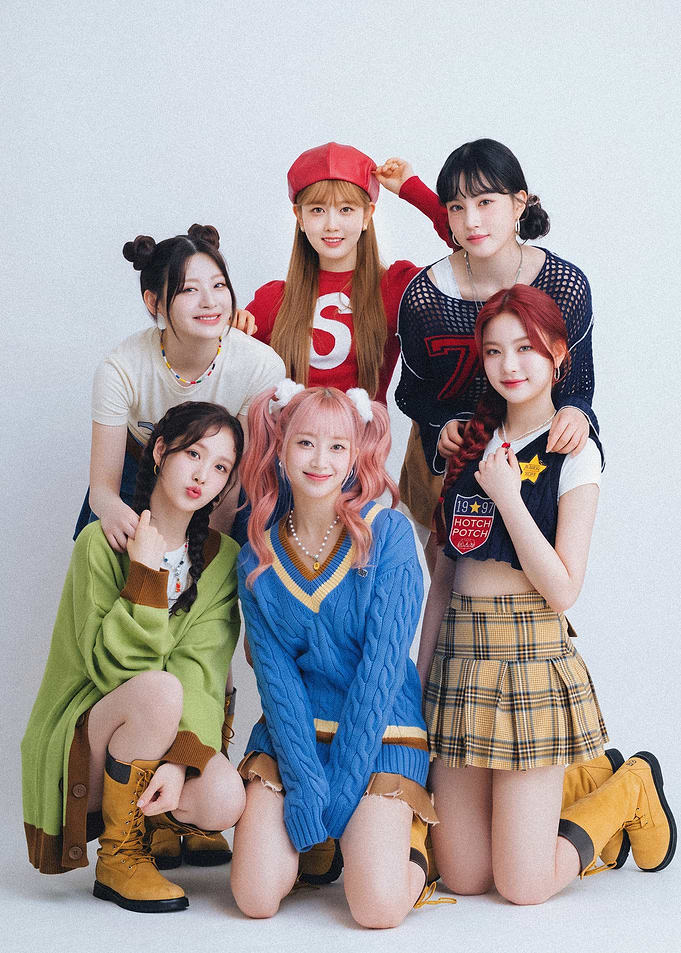 Stayc K-pop Girl Group Portrait