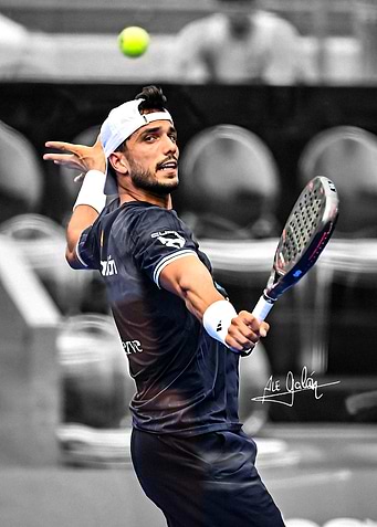 Alejandro Galan Playing Padel