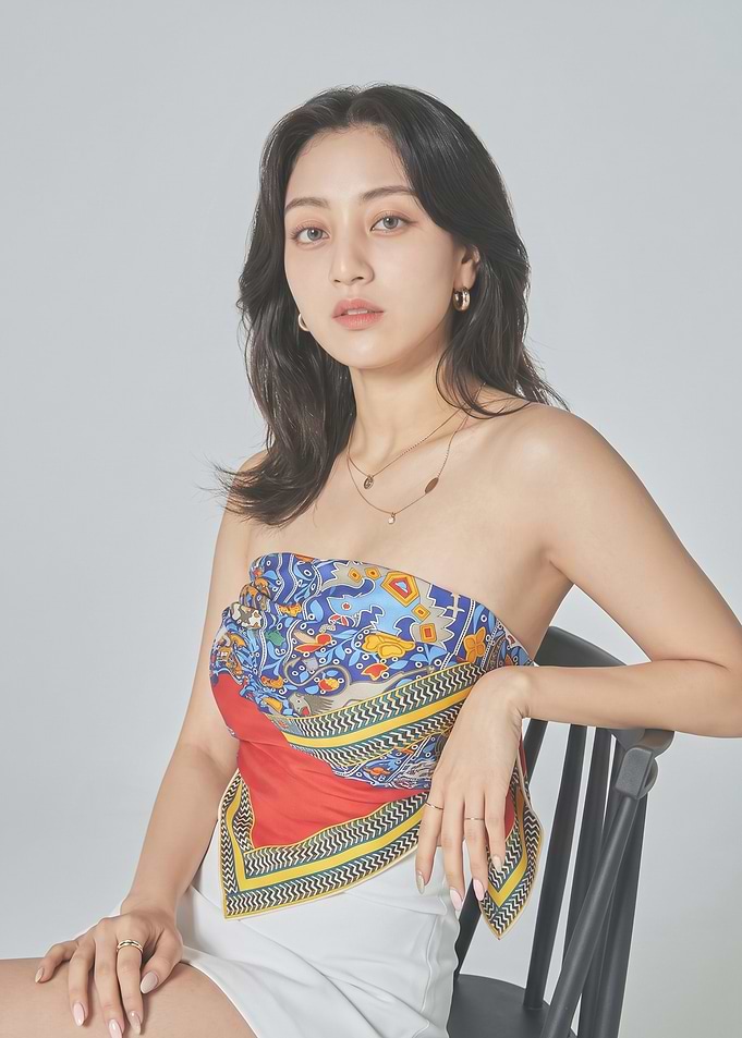 Jihyo Twice Portrait Poster