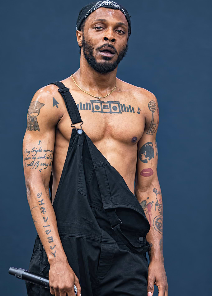 JPEGMafia performing on stage