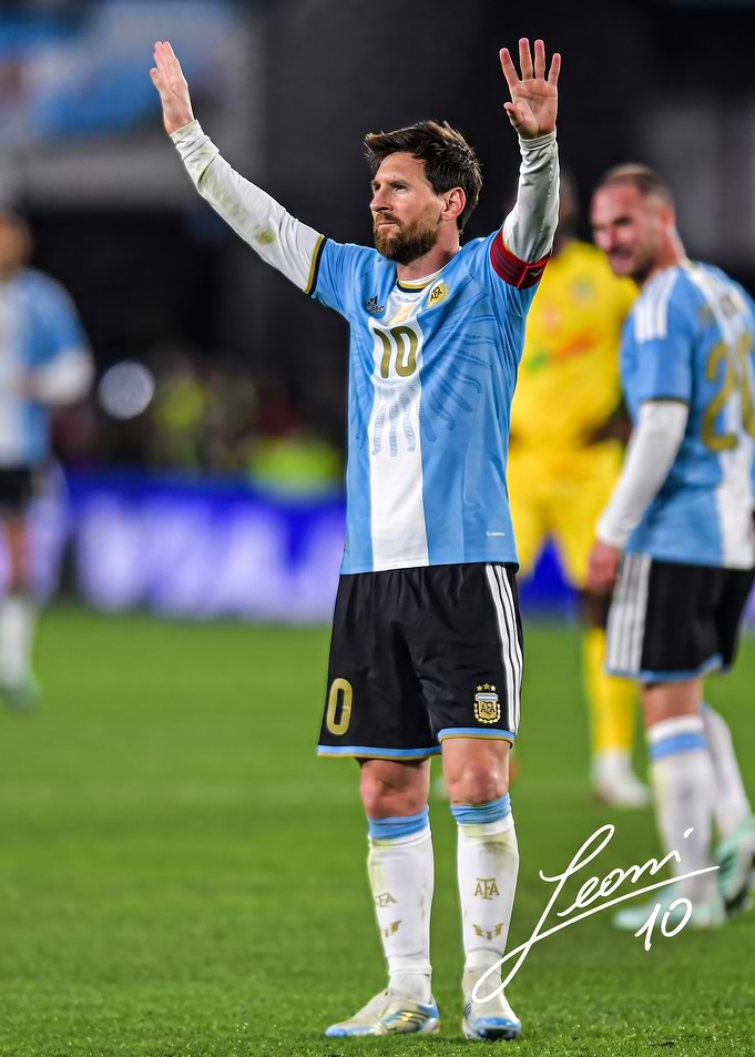 Lionel Messi Celebrating on Pitch