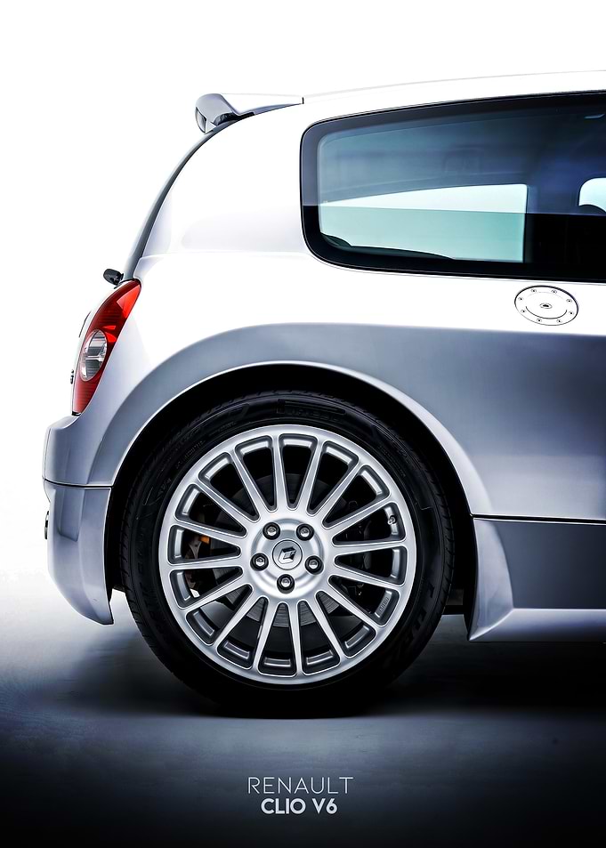 Renault Clio V6 Rear Profile