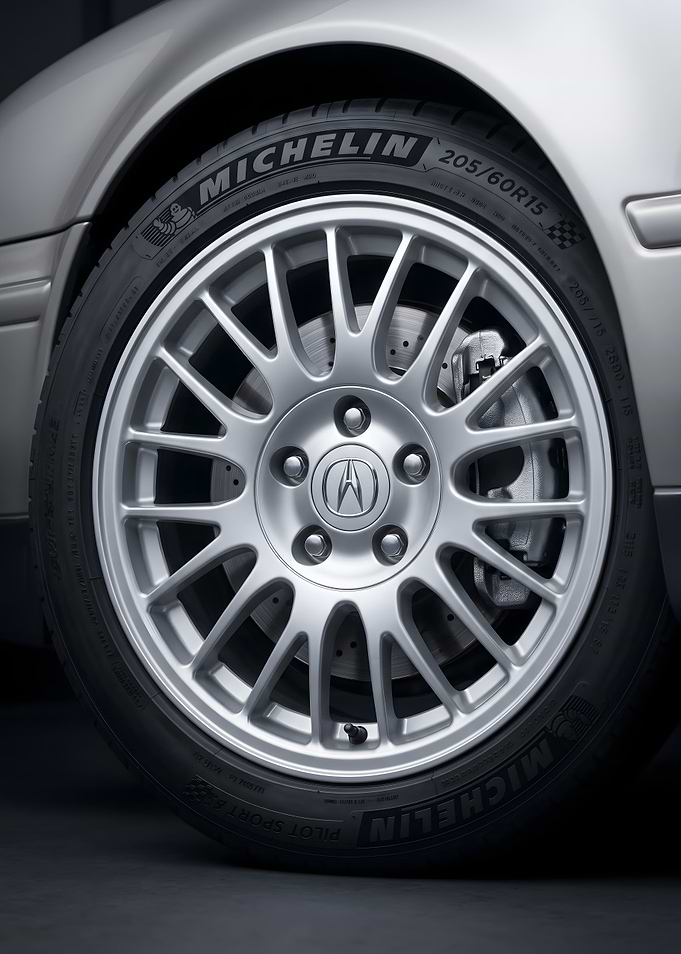 Ac Alloy Wheel and Michelin Tire