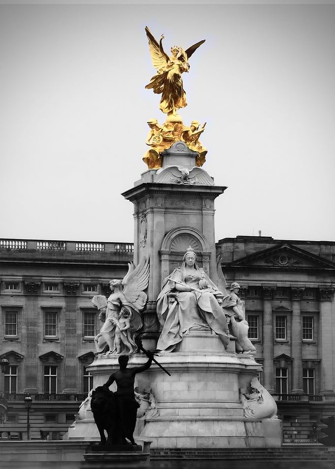Victoria Memorial in London
