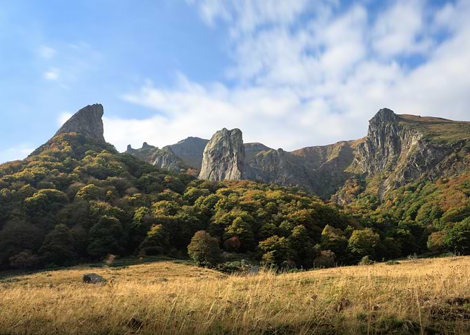 Vallée de Chaudefour, Sancy - Autumn Mountain Landscape with Rocky Peaks
