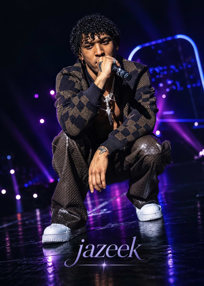 Jazeek Performing on Stage