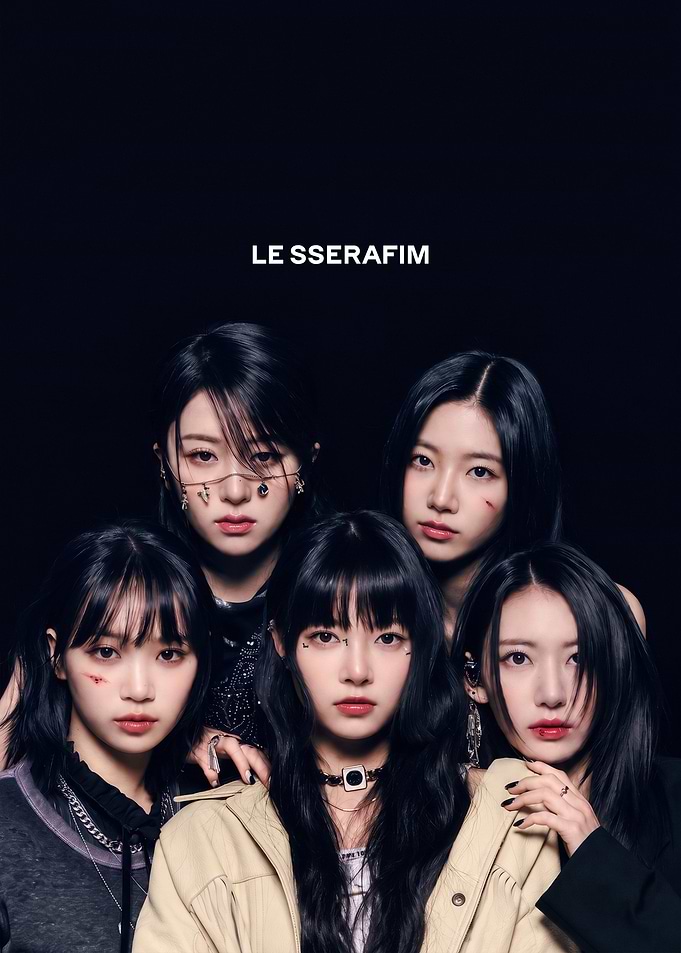 LE SSERAFIM Group Portrait