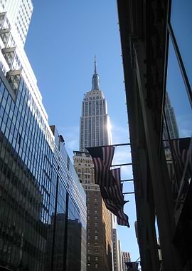 Empire state building, American flag.