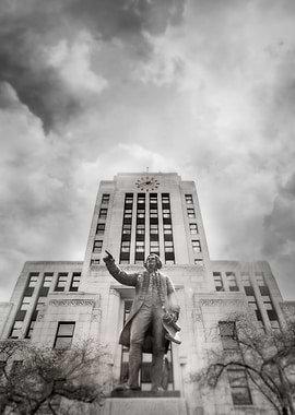 Captain George Vancouver at City Hall, Vancouver, BC, C ...