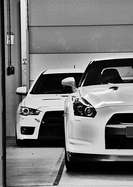 Japanese Street Machines in the Pitbox waiting to be un ...