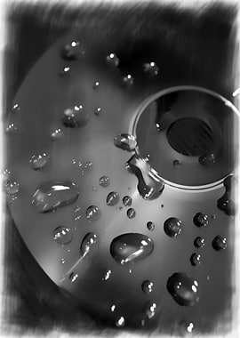 Retro CD and Water Droplets in Mono