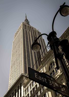 A vintage look to the Iconic symbol of the Big apple, T ...