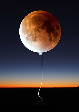 Red Moon Balloon