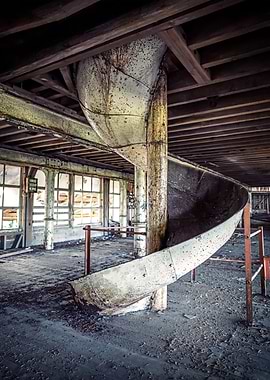 Structure of the Past