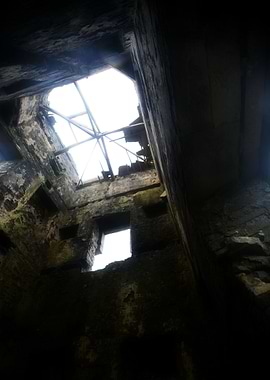 ruin near of cliffs of moher, ireland