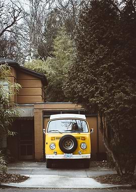 Vintage / Cars / Van / Yel