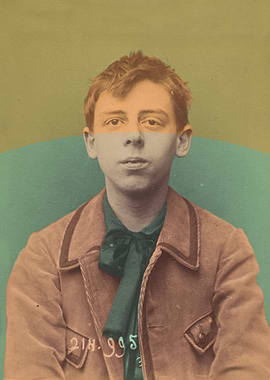 Sometimes colours tell stories. Vintage photos with a f ...